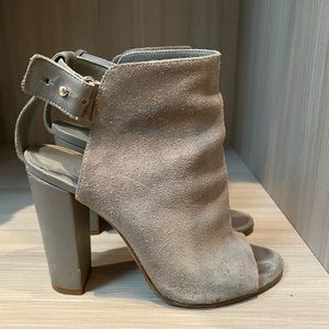 VINCE open toe booties